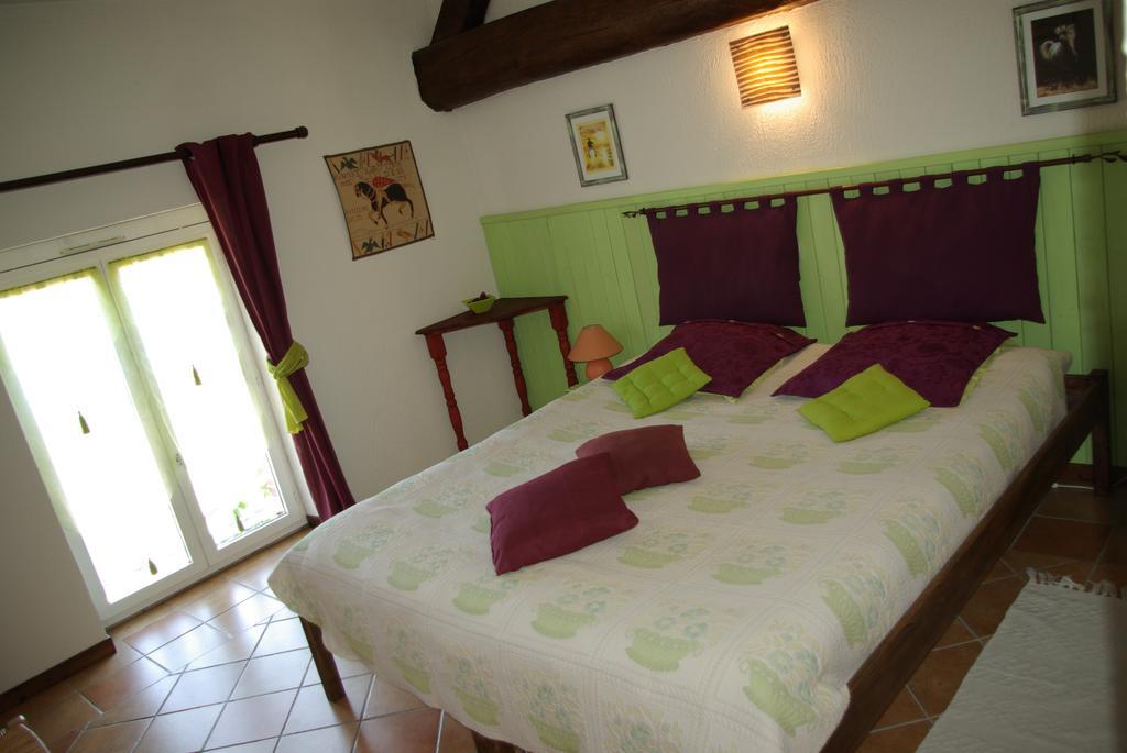 Les Chandelles Bed & Breakfast Villiers-le-Morhier Zimmer foto