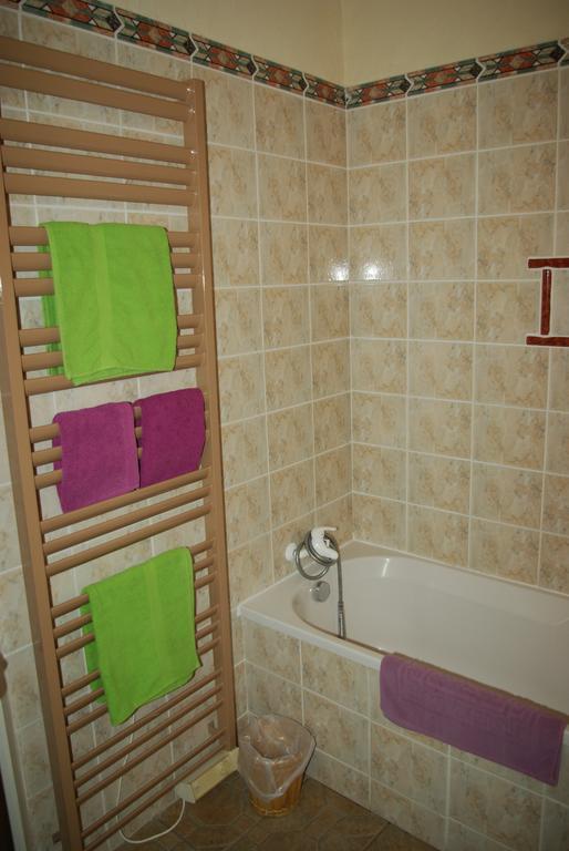 Les Chandelles Bed & Breakfast Villiers-le-Morhier Zimmer foto